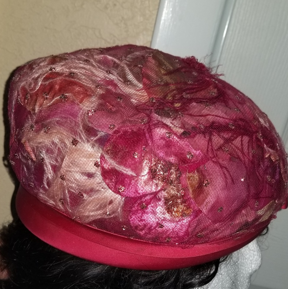 Fuschia Hat - Picture 2 of 3